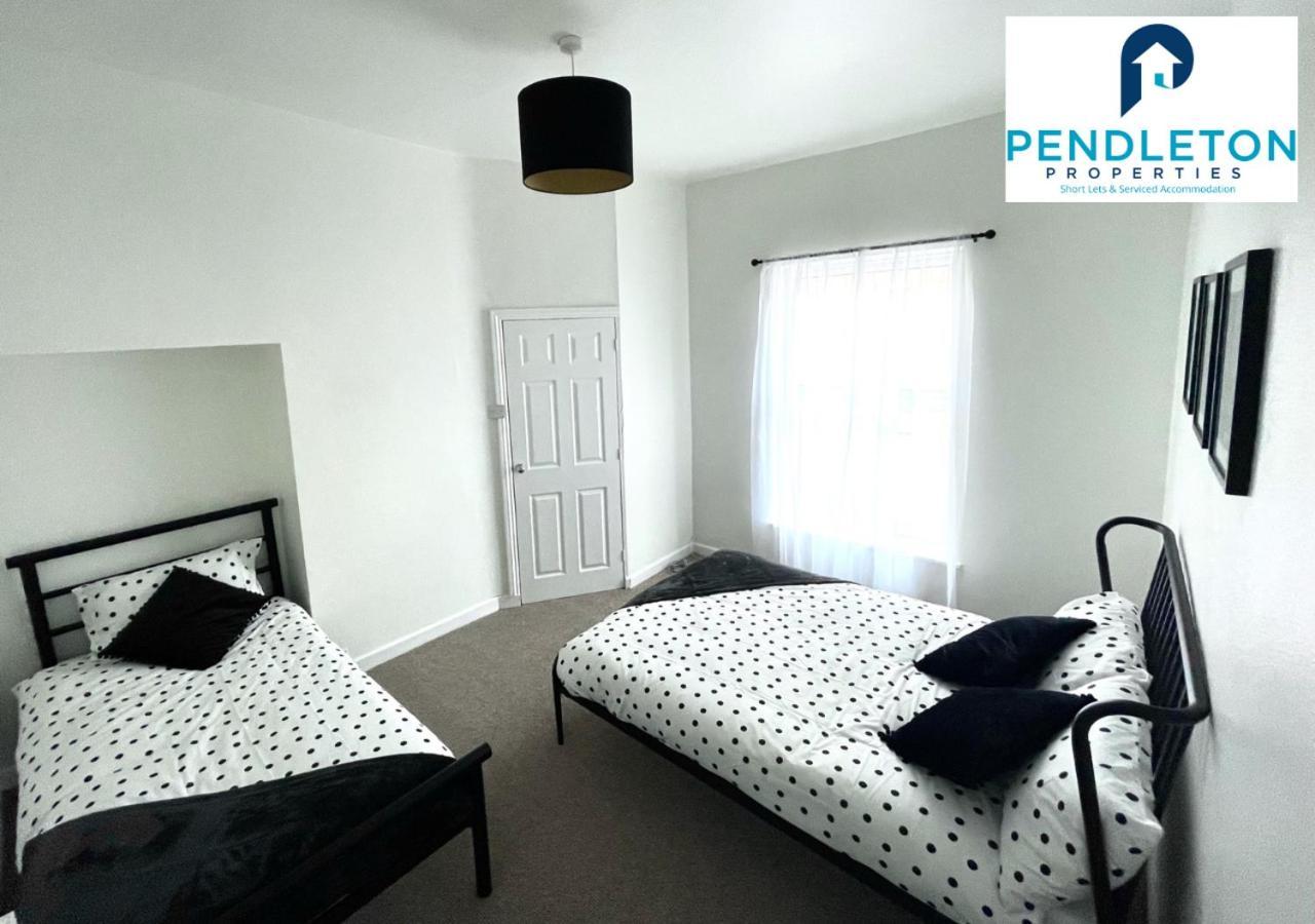 فيلا بريستونفي Modern 3 Bed House With Free Parking And Wi-Fi المظهر الخارجي الصورة